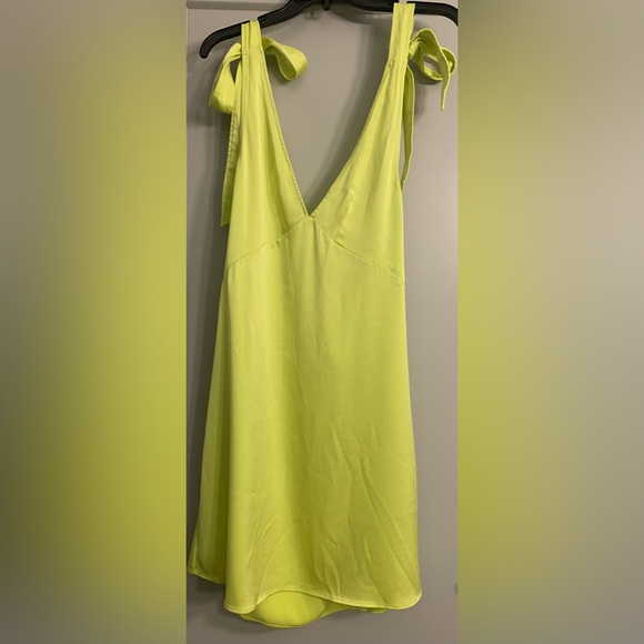 Stine Goya Rosario Dress color Yuzu/Green size Medium Tie Bow Straps NWT - Picture 5 of 15